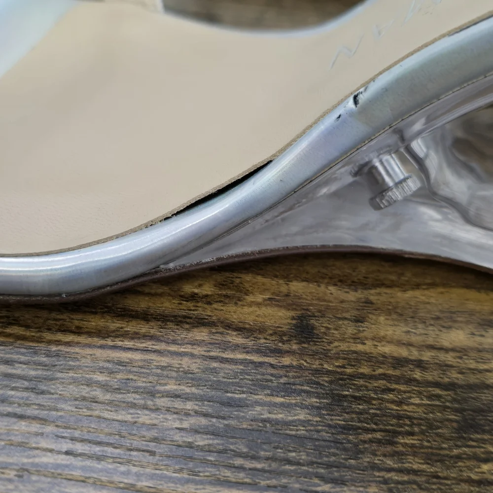 Stuart Weitzman Silver Nudist Lucite Iridescent Clear Wedge Sandal Size 7 - Picture 15 of 15
